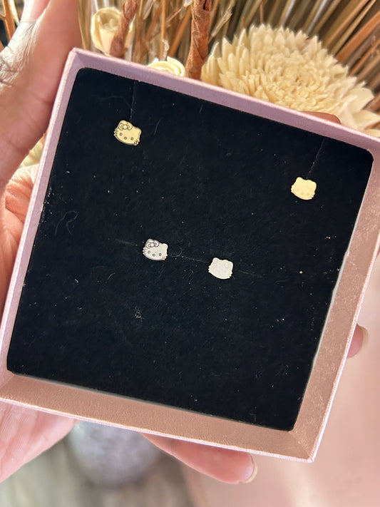 Hk stud earrings ￼